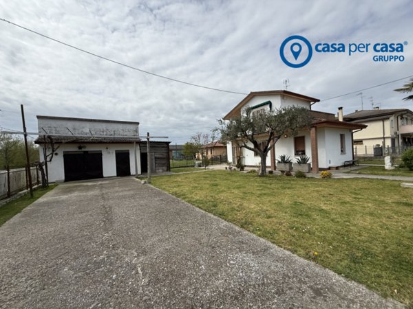 casa indipendente in vendita a Corbola