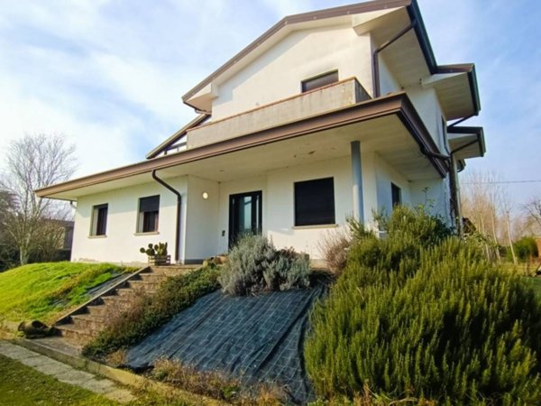 casa indipendente in vendita a Corbola