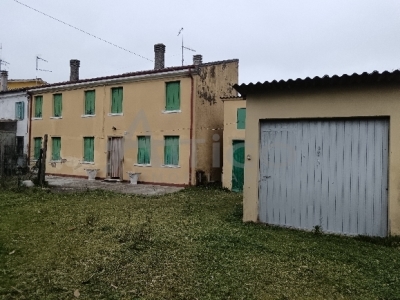 casa indipendente in vendita a Costa di Rovigo