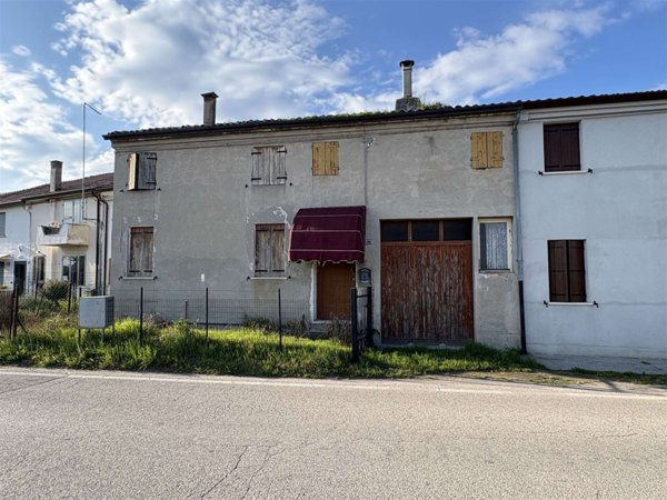 casa indipendente in vendita a Costa di Rovigo