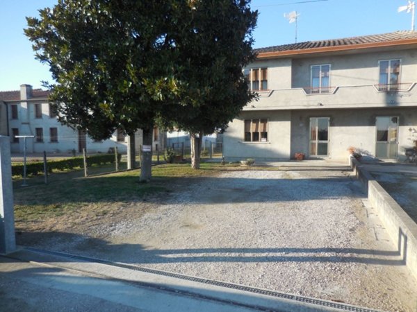 casa indipendente in vendita a Costa di Rovigo