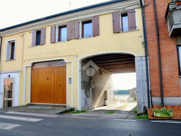 appartamento in vendita a Costa di Rovigo