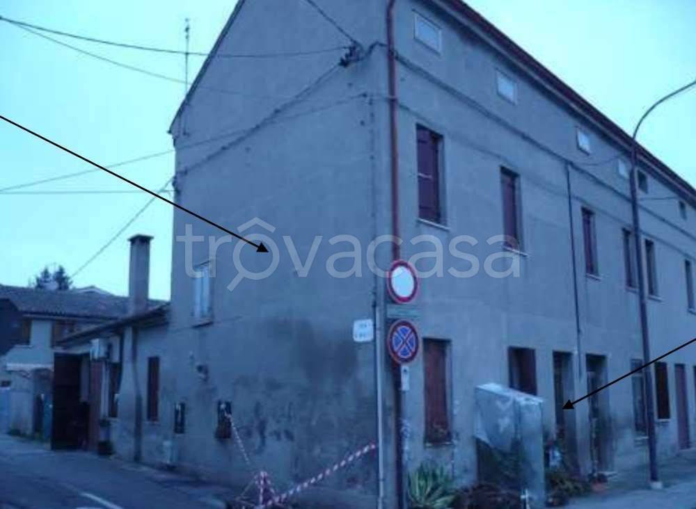 casa indipendente in vendita a Costa di Rovigo