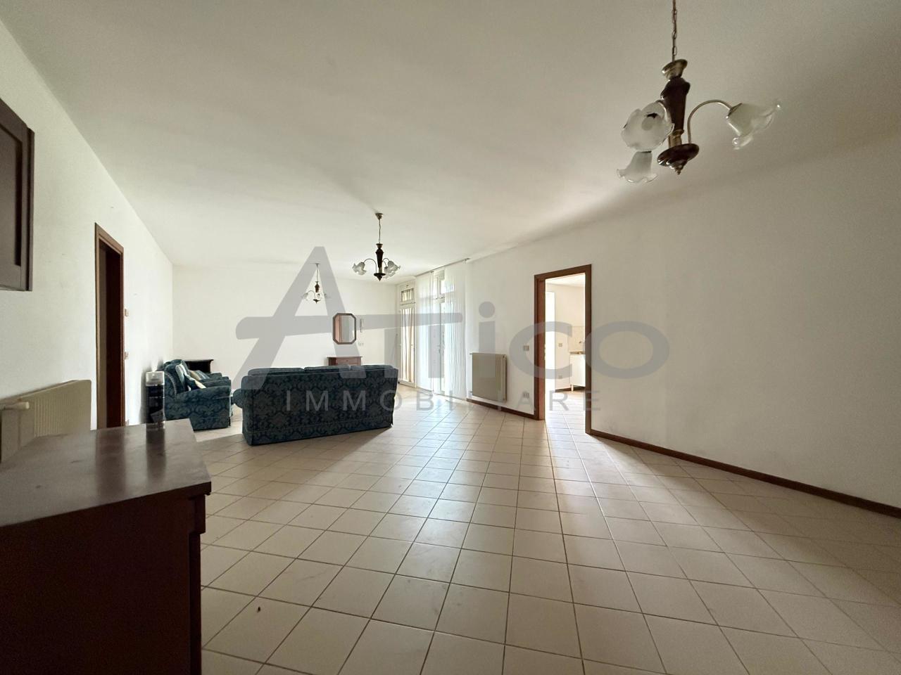 appartamento in vendita a Costa di Rovigo