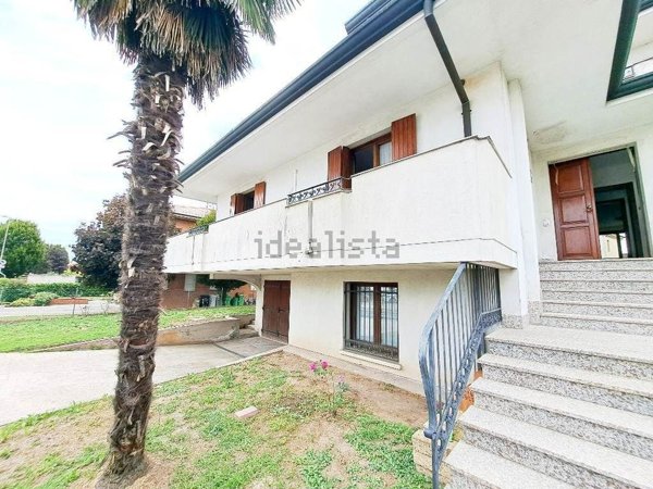 casa indipendente in vendita a Costa di Rovigo