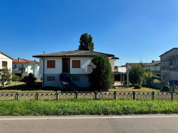 casa indipendente in vendita a Costa di Rovigo