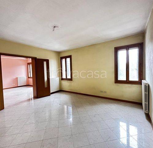 appartamento in vendita a Costa di Rovigo