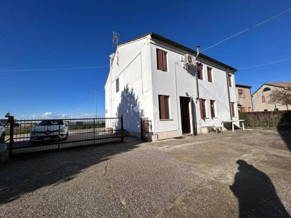 casa indipendente in vendita a Costa di Rovigo