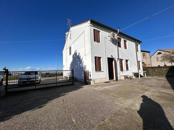 casa indipendente in vendita a Costa di Rovigo
