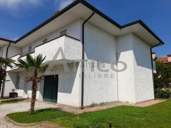 casa indipendente in vendita a Costa di Rovigo