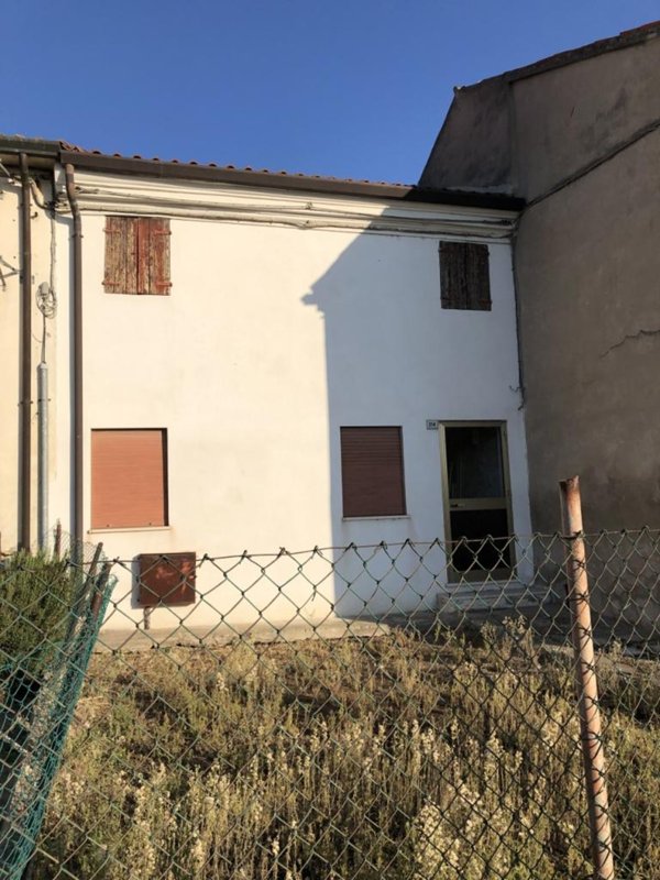 pentavano in vendita a Costa di Rovigo