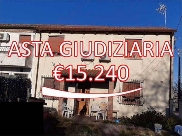 casa indipendente in vendita a Crespino in zona Aguiaro