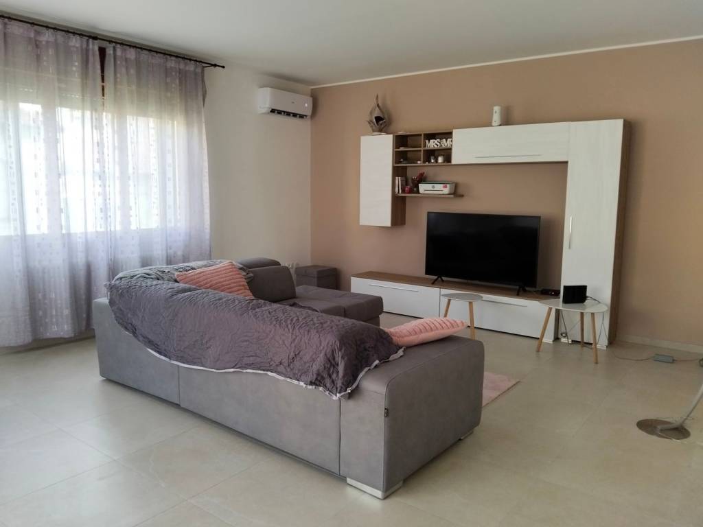 casa indipendente in vendita a Crespino