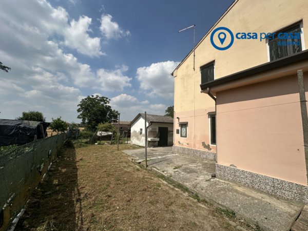 casa indipendente in vendita a Crespino