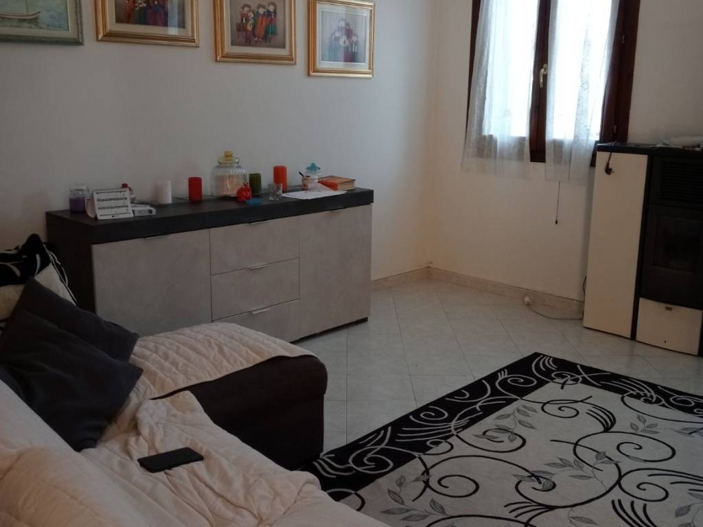 casa indipendente in vendita a Crespino