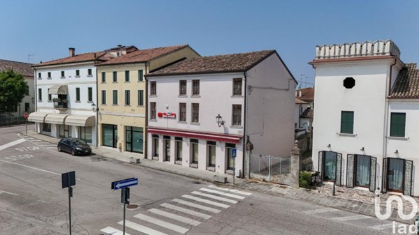 casa indipendente in vendita a Crespino