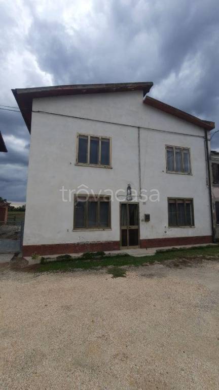 casa indipendente in vendita a Crespino in zona Arginello