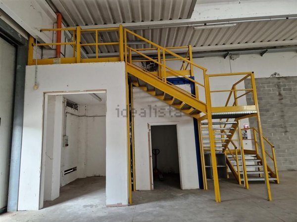 capannone in vendita a Crespino in zona Passetto