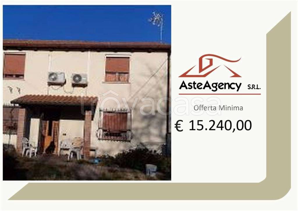 casa indipendente in vendita a Crespino in zona Aguiaro