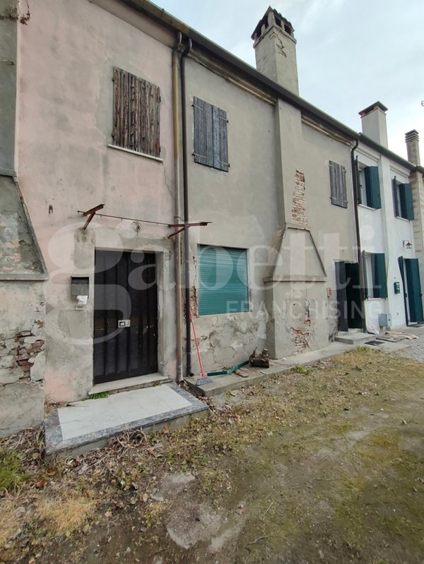 casa indipendente in vendita a Crespino in zona Passodoppio