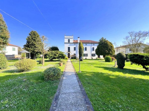 casa indipendente in vendita a Crespino