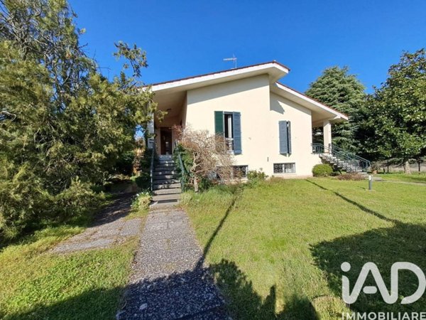 casa indipendente in vendita a Crespino