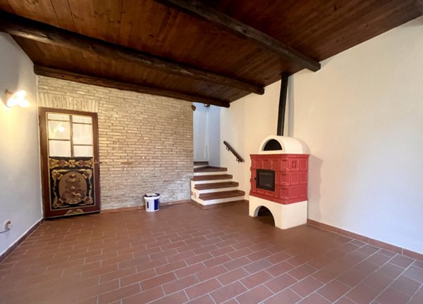 casa indipendente in vendita a Crespino