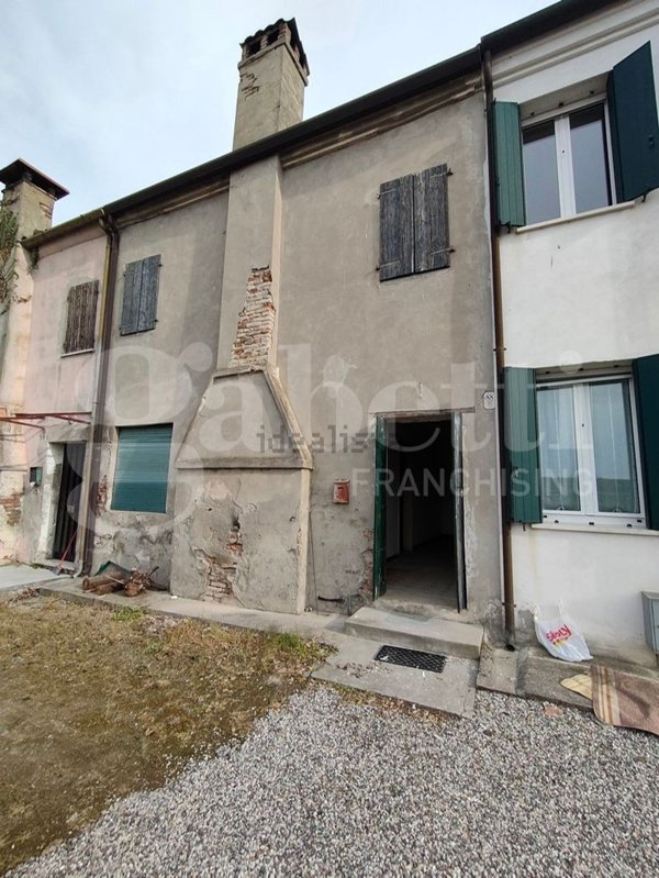 casa indipendente in vendita a Crespino in zona Passodoppio