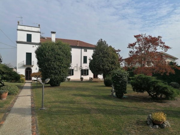 casa indipendente in vendita a Crespino in zona Passetto