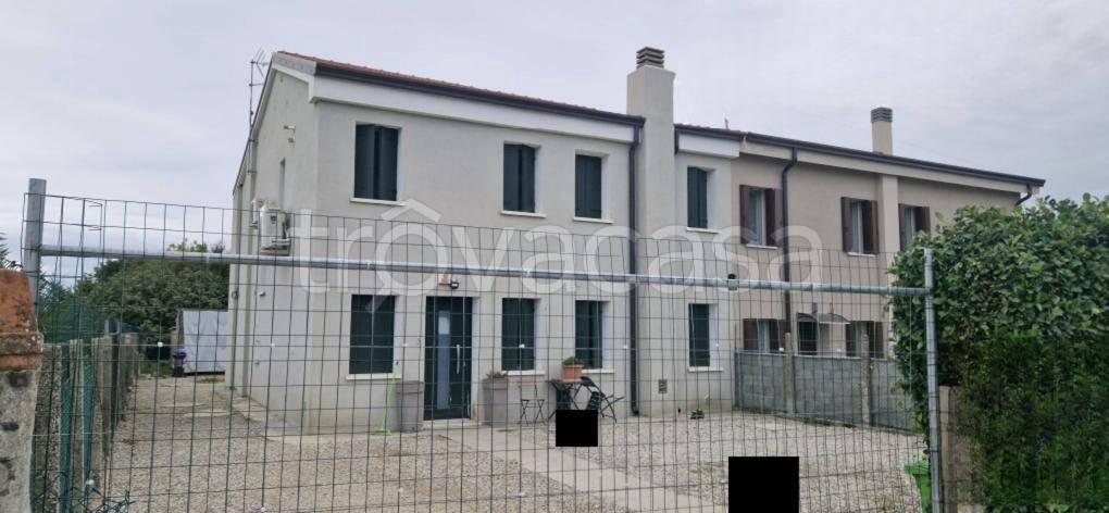 casa indipendente in vendita a Crespino in zona Passodoppio