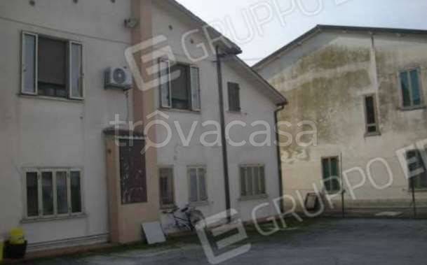 casa indipendente in vendita a Crespino in zona Arginello