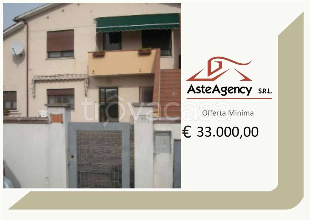 appartamento in vendita a Crespino in zona Arginello