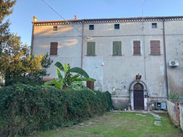 casa indipendente in vendita a Crespino in zona Passetto