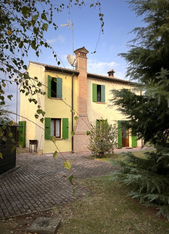 casa indipendente in vendita a Crespino in zona Passetto