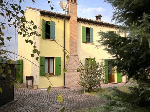 casa indipendente in vendita a Crespino