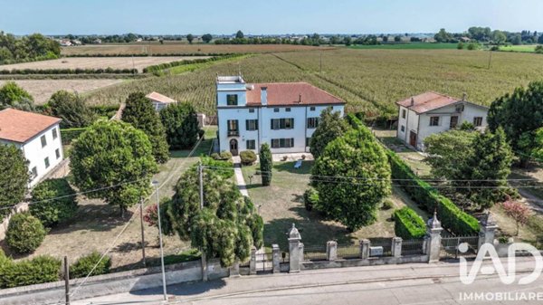 casa indipendente in vendita a Crespino in zona Passetto