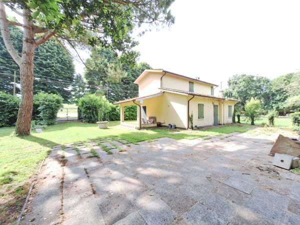 casa indipendente in vendita a Crespino in zona Passetto
