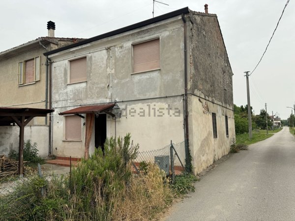 casa indipendente in vendita a Ficarolo