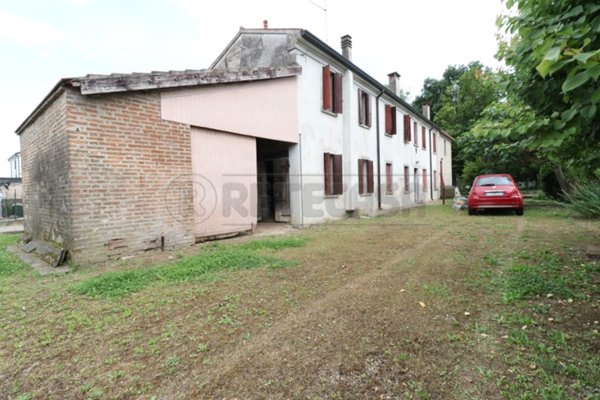 casa indipendente in vendita a Ficarolo