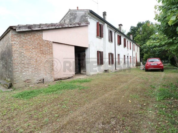 casa indipendente in vendita a Ficarolo