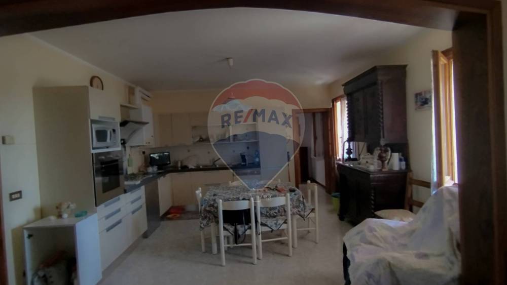casa indipendente in vendita a Ficarolo