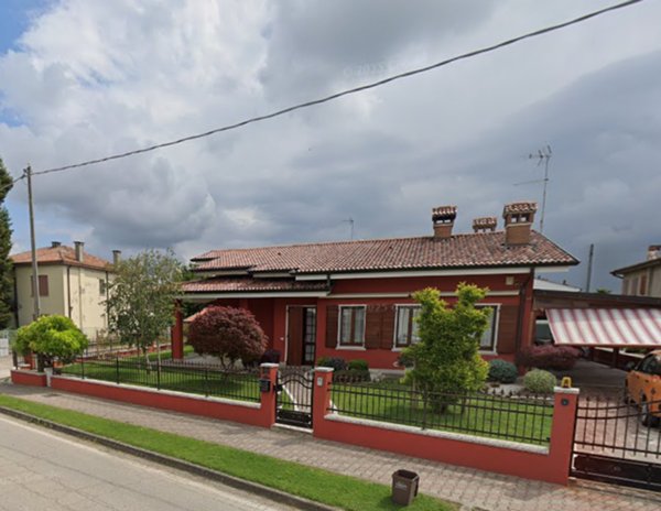 casa indipendente in vendita a Ficarolo