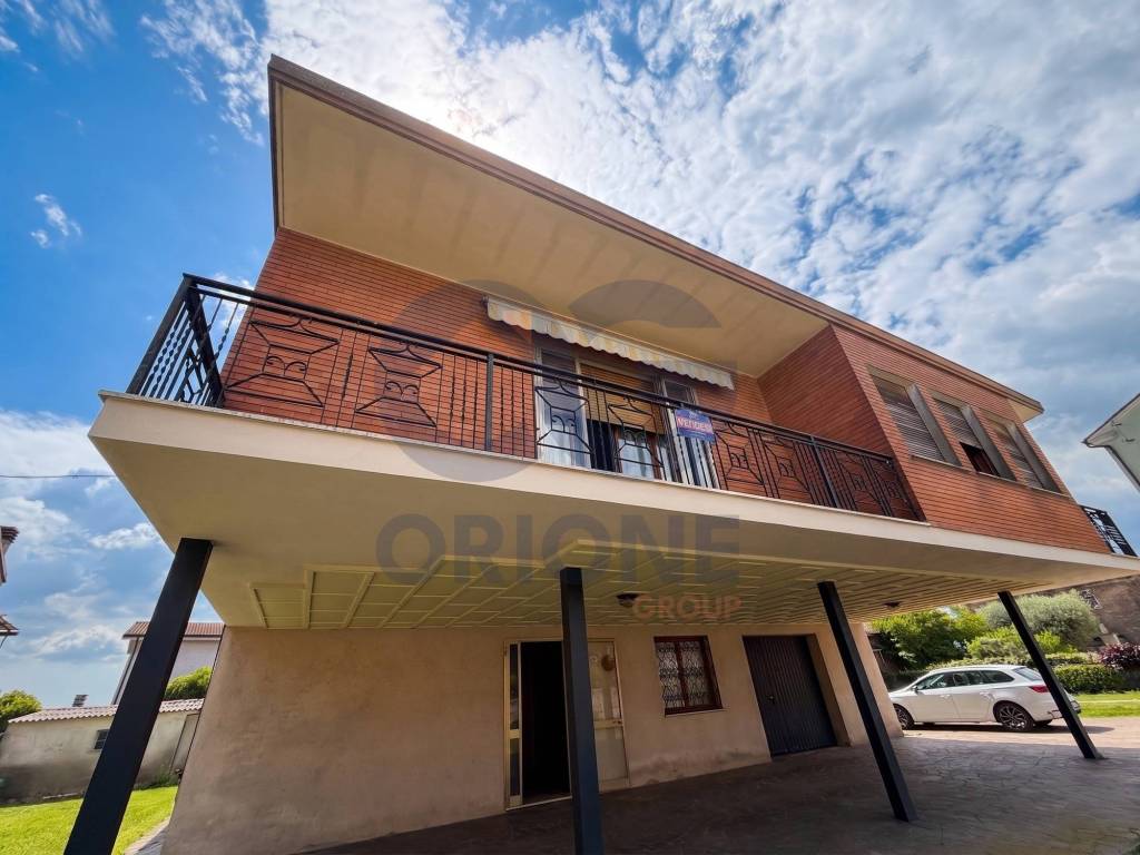 casa indipendente in vendita a Ficarolo