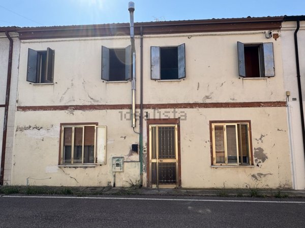 casa semindipendente in vendita a Ficarolo