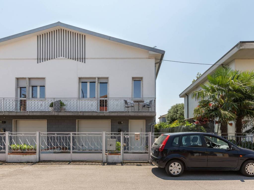 casa indipendente in vendita a Fiesso Umbertiano in zona Capitello