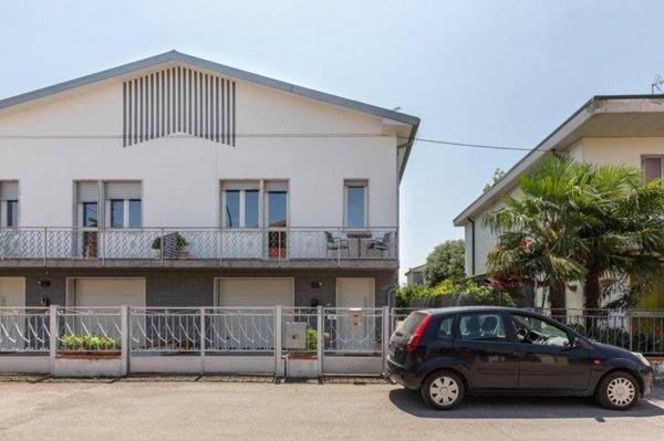 casa indipendente in vendita a Fiesso Umbertiano in zona Ospitaletto