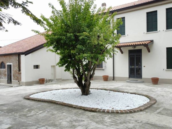 casa indipendente in vendita a Fiesso Umbertiano in zona Ospitaletto