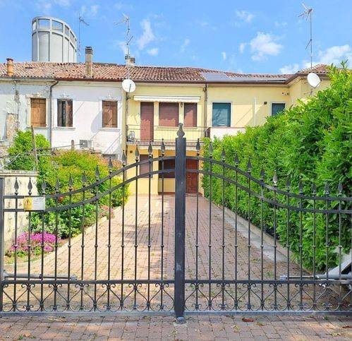 casa indipendente in vendita a Fiesso Umbertiano
