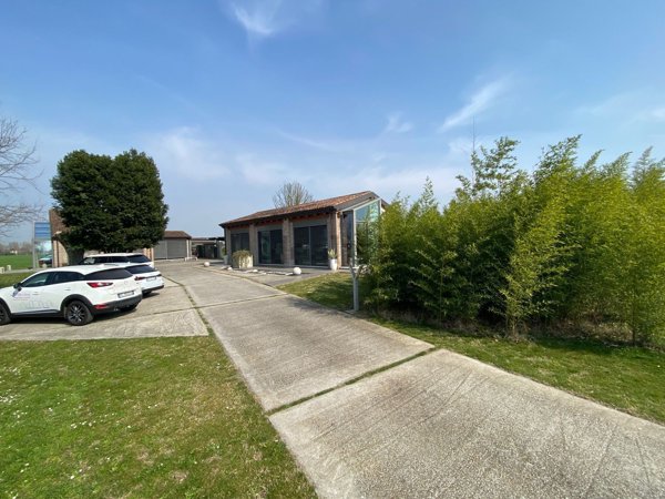 pentavano in vendita a Fiesso Umbertiano