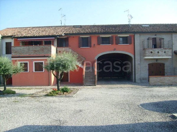 casa indipendente in vendita a Fiesso Umbertiano in zona Ospitaletto